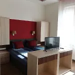 Frank & Fang Mk7 Apartamento Budapest