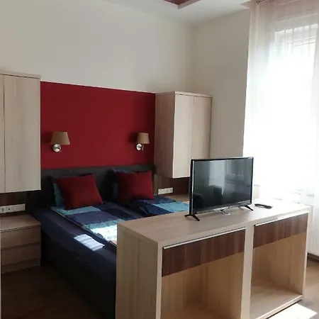 Frank & Fang Mk7 Apartment Budapest
