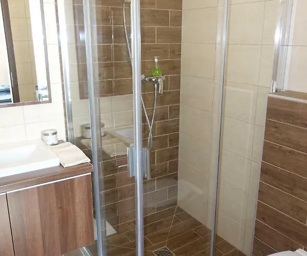 アパート Frank & Fang Mk7