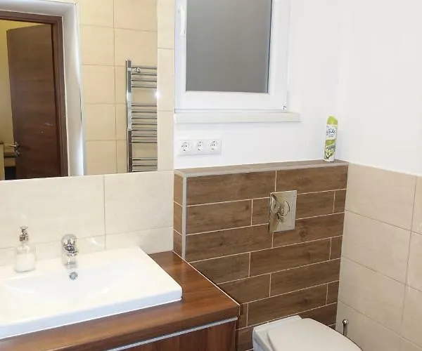 Frank & Fang Mk7 ブダペスト