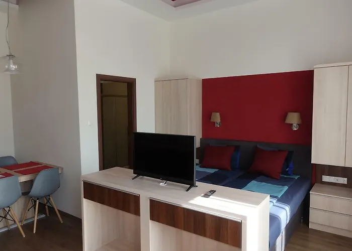 Frank & Fang Mk7 ブダペスト