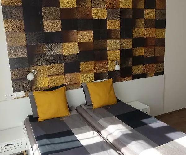 Frank & Fang Mk7 アパート *