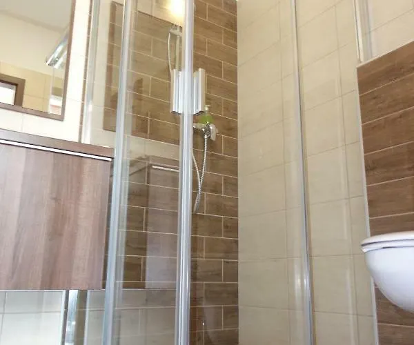 Frank & Fang Mk7 アパート *