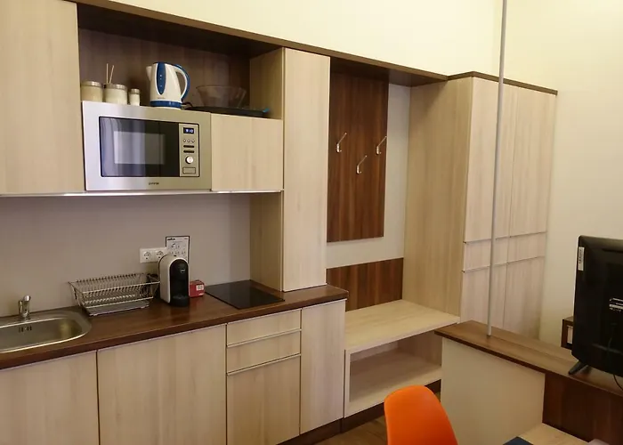 Frank & Fang Mk7 アパート