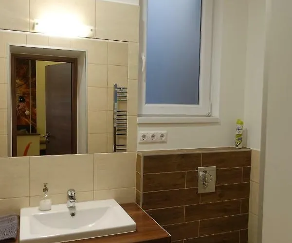 アパート Frank & Fang Mk7 *