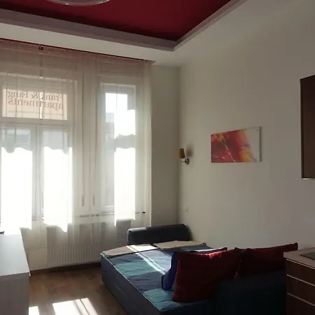 Frank & Fang Mk7 Apartman *